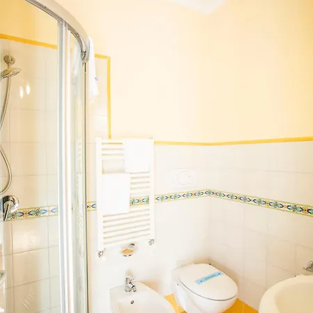 Il Quartuccio Gaeta Bed & Breakfast 3*