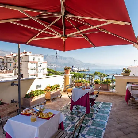 Il Quartuccio Gaeta Bed & Breakfast 3*