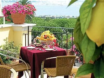 Il Quartuccio Gaeta Bed & Breakfast 3*