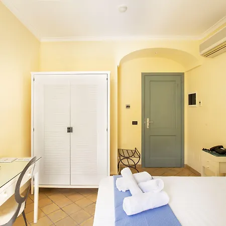 Quartuccio - Diffuso - 3* جنوى